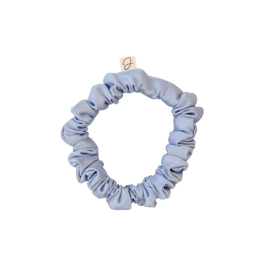 Mini Chouchou en Satin Bleu Ciel - Les Chouchous de Justine