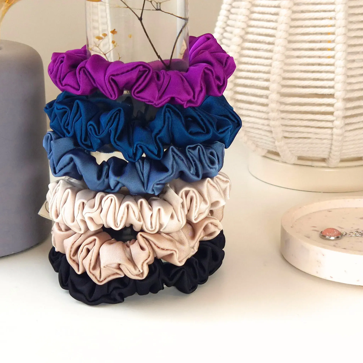 Mini Chouchou en Satin Beige - Les Chouchous de Justine