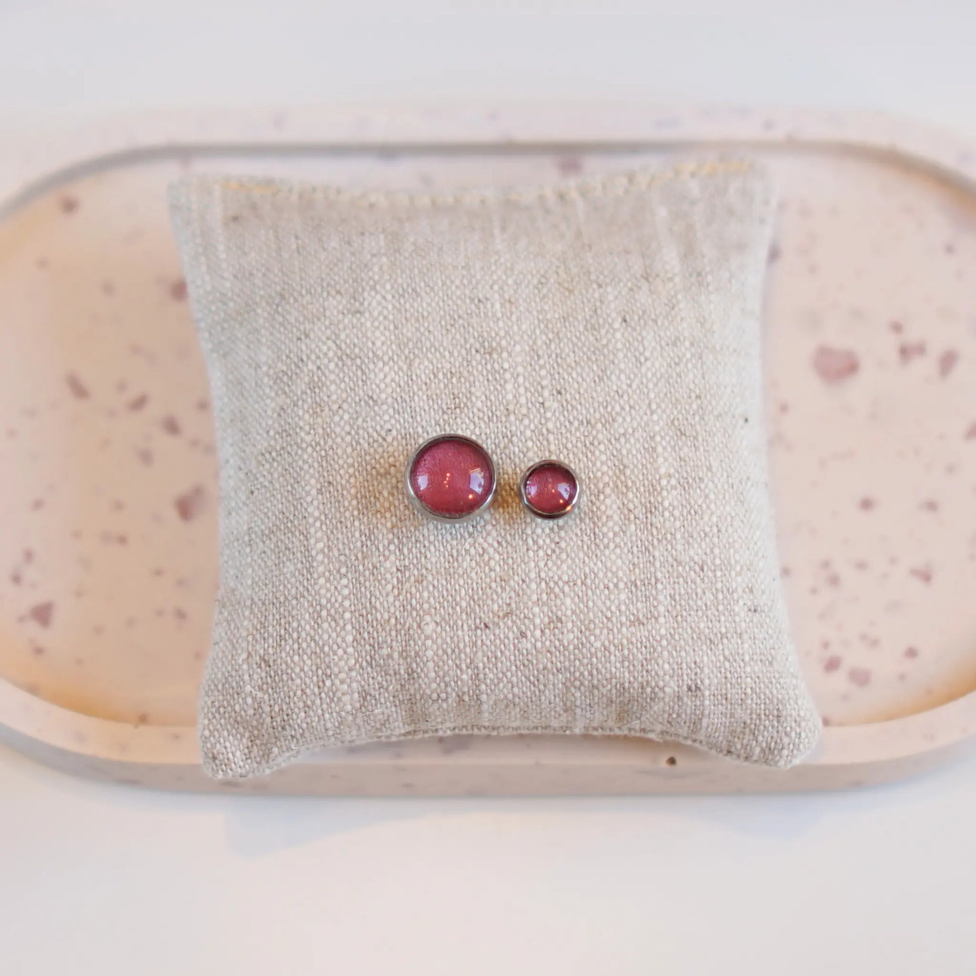 Vieux Rose Foncé - Puces d'oreilles - Les Chouchous de Justine