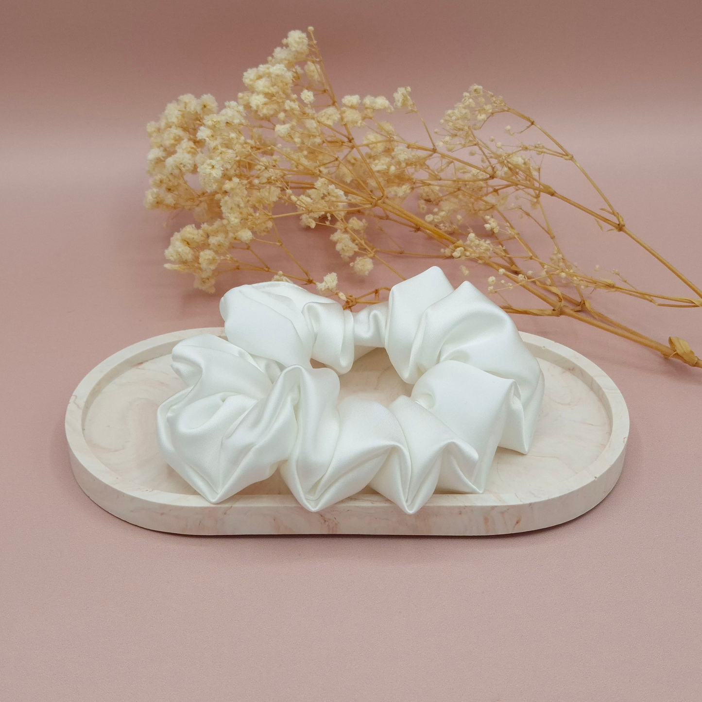 Chouchou en Satin Blanc - Les Chouchous de Justine