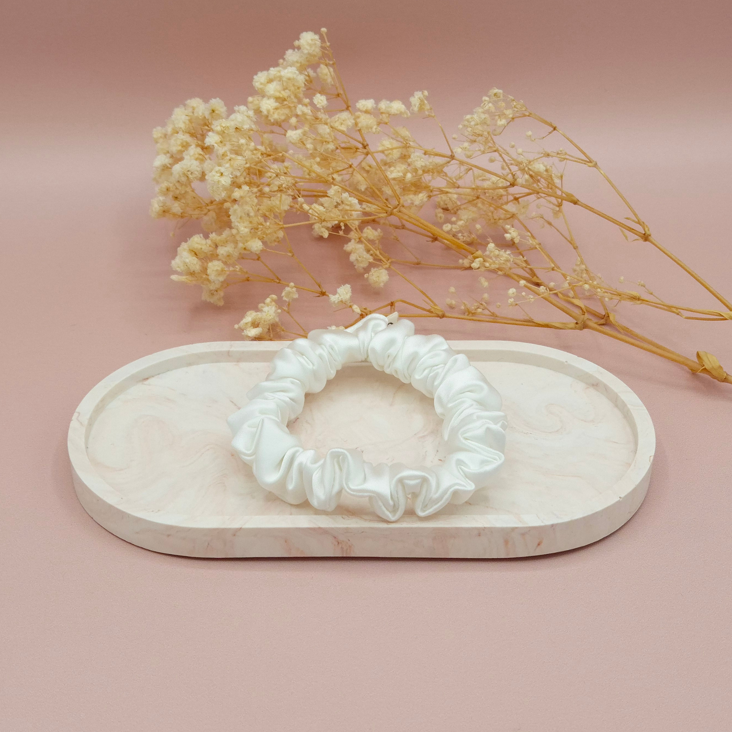 Chouchou en Satin Blanc - Les Chouchous de Justine