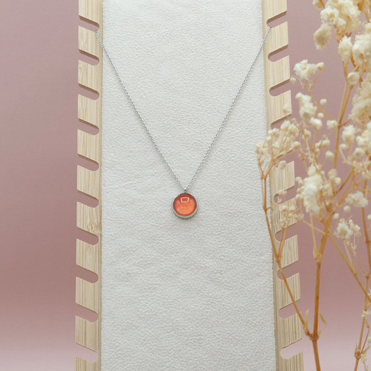 Collier avec Pendentif Abricot - Les Chouchous de Justine