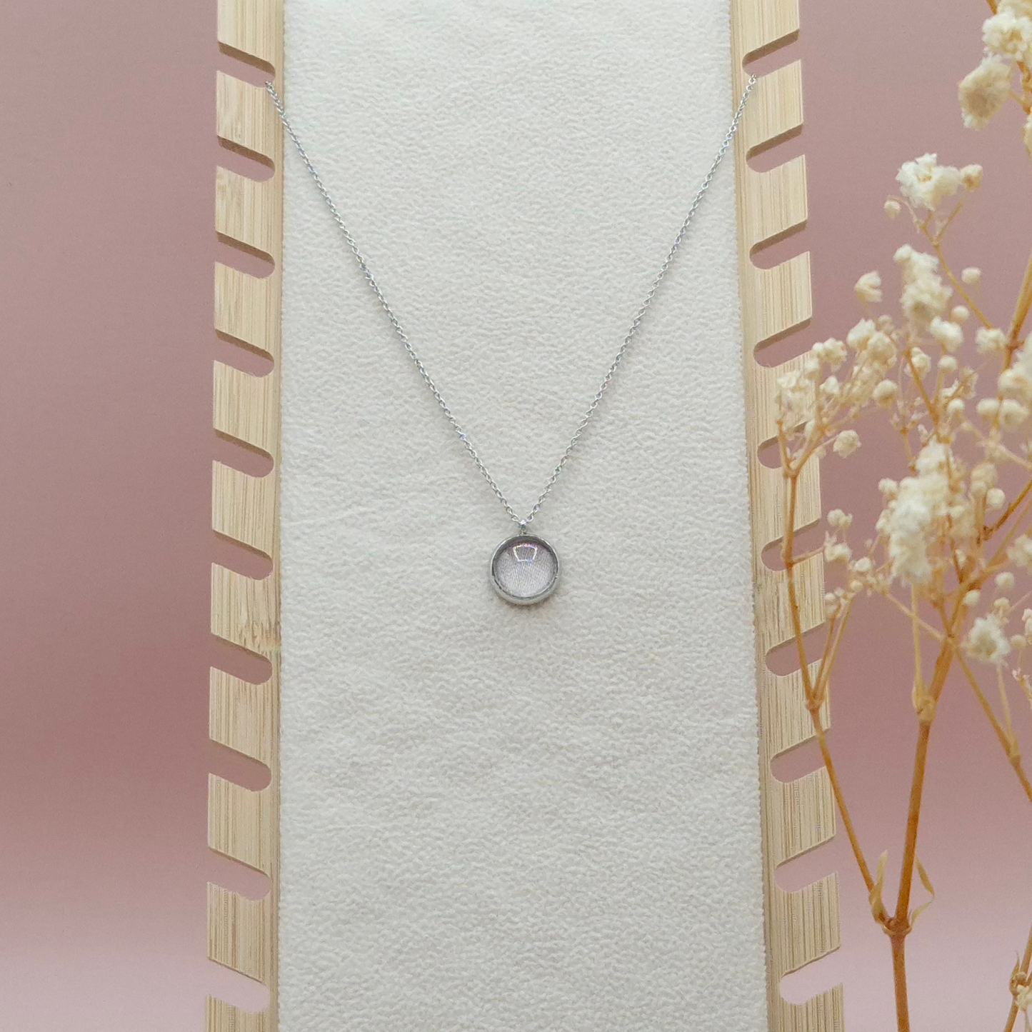 Collier avec Pendentif Grège - Les Chouchous de Justine