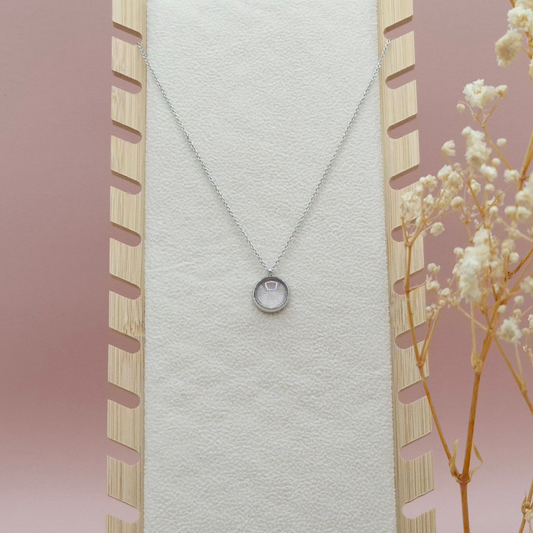 Collier avec Pendentif Grège - Les Chouchous de Justine