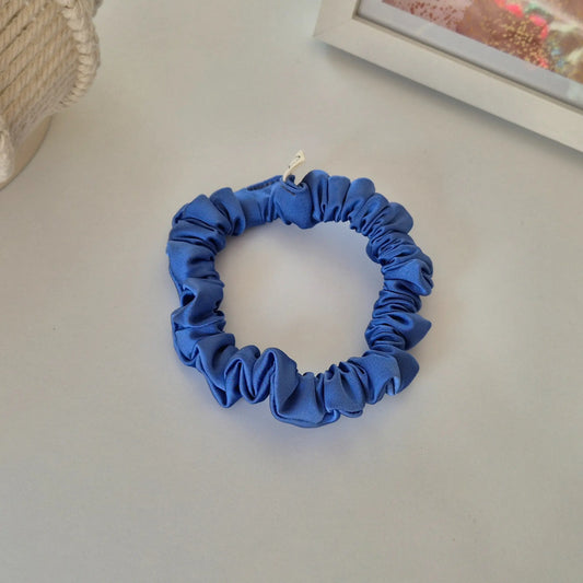 Mini Chouchou en Satin Bleu Provence - Les Chouchous de Justine
