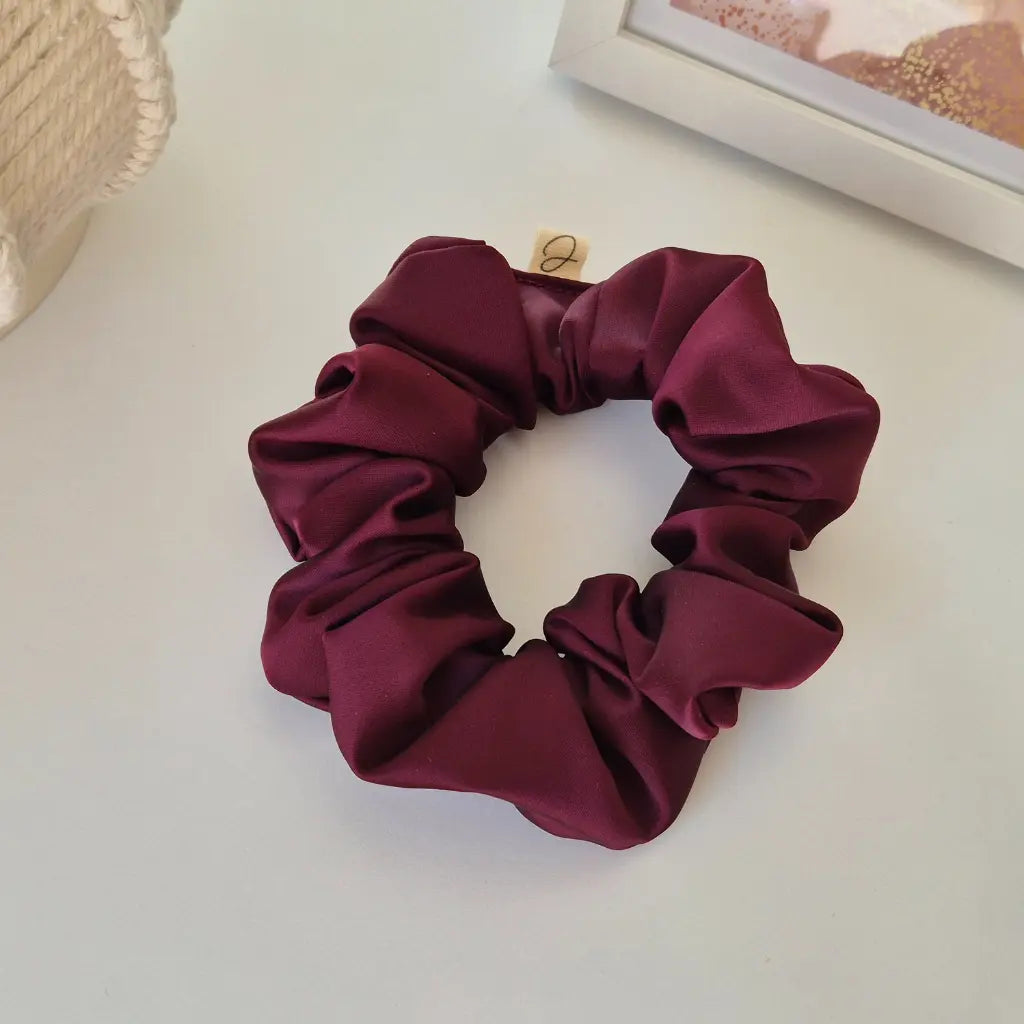 Chouchou en Satin Bordeaux - Les Chouchous de Justine