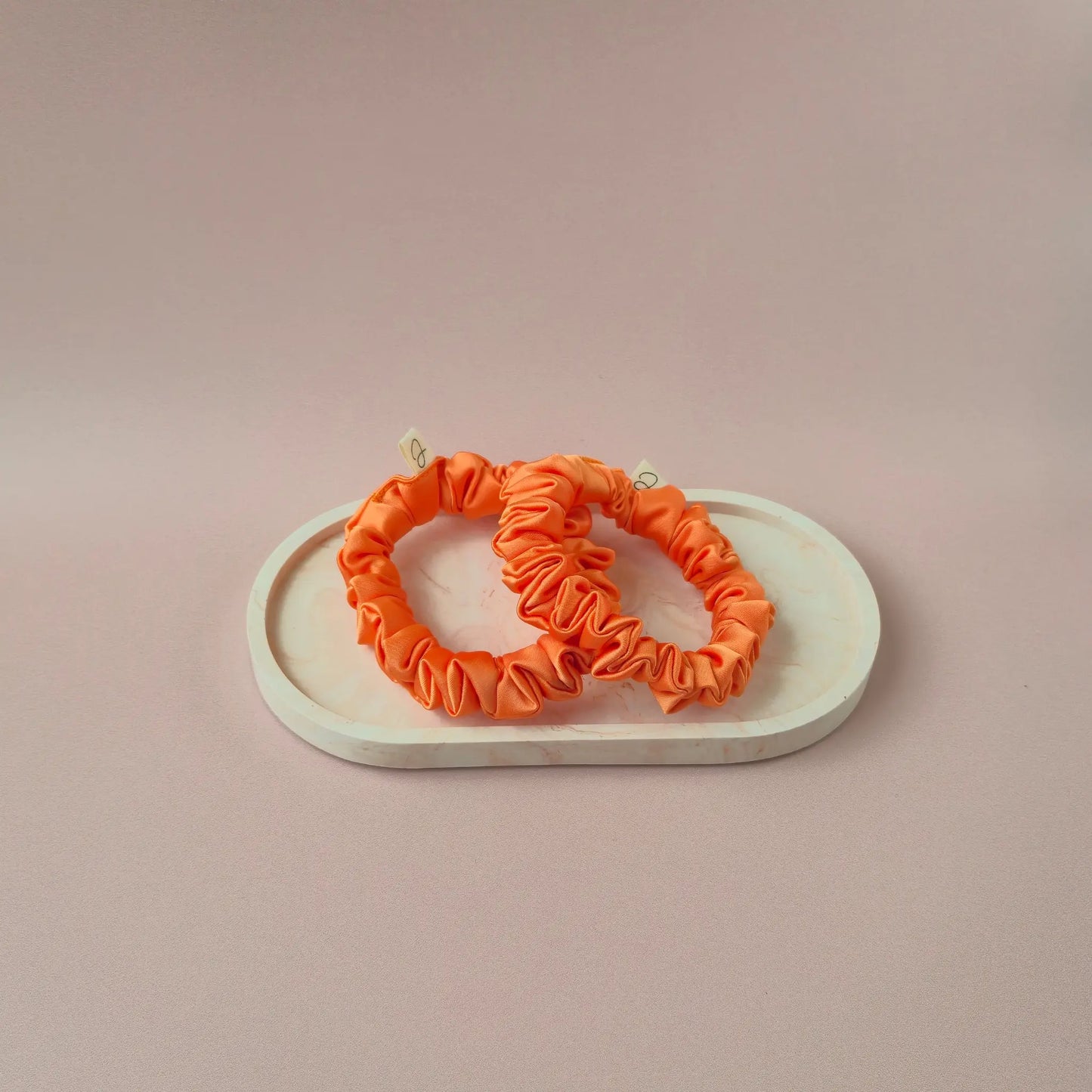 Chouchou en Satin Abricot - Les Chouchous de Justine