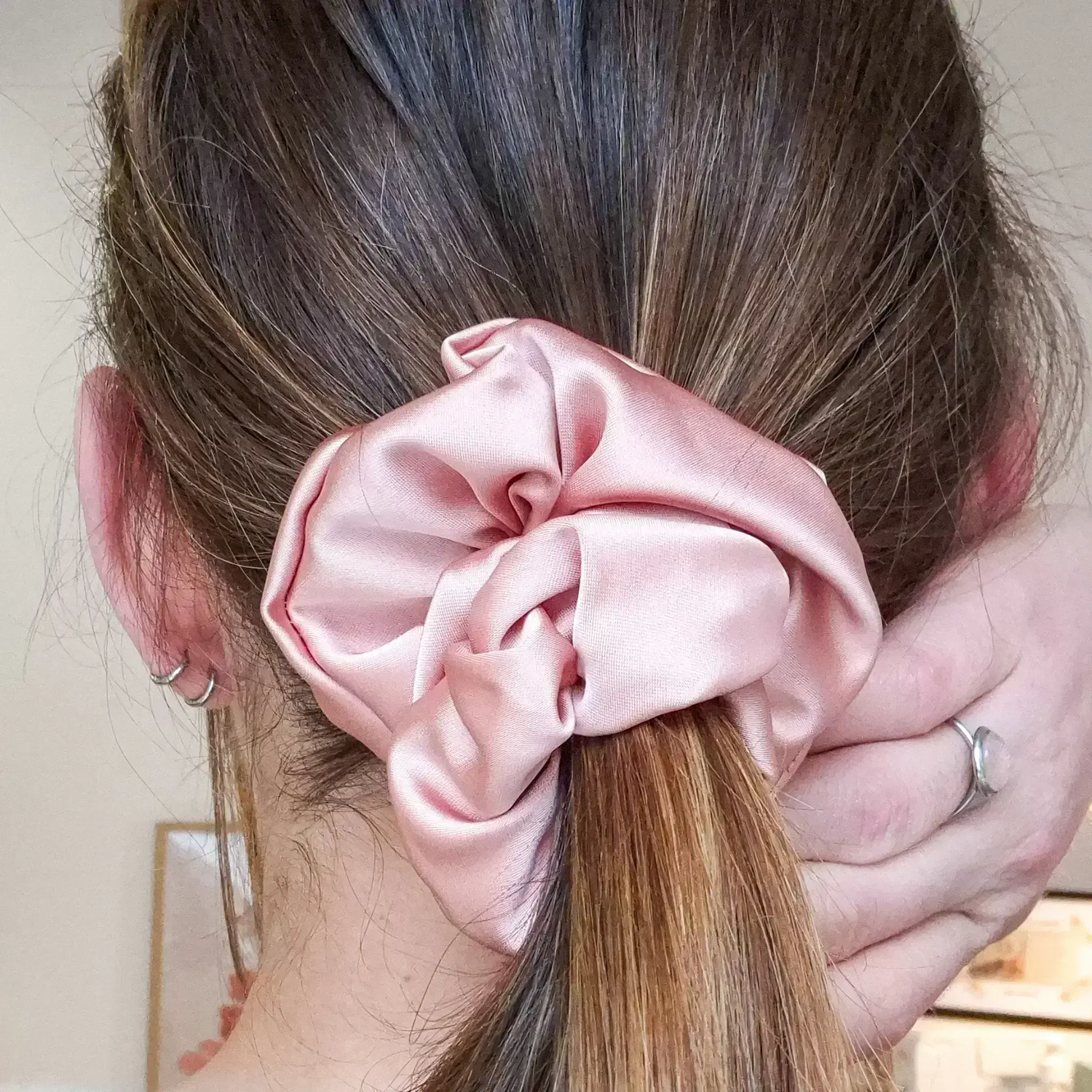 Chouchou en Satin Rose Dragée - Les Chouchous de Justine