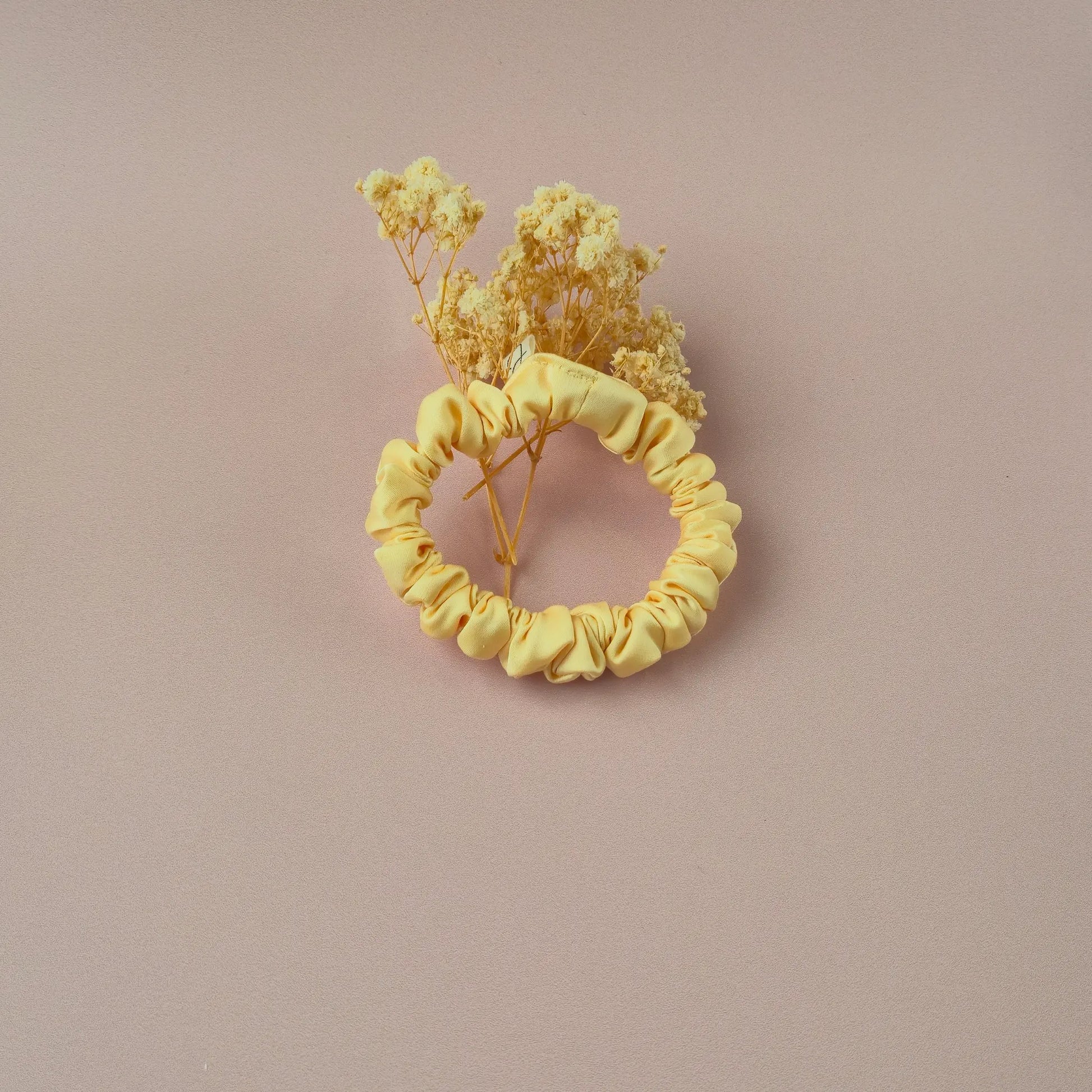 Chouchou en Satin Jaune Aurore - Les Chouchous de Justine