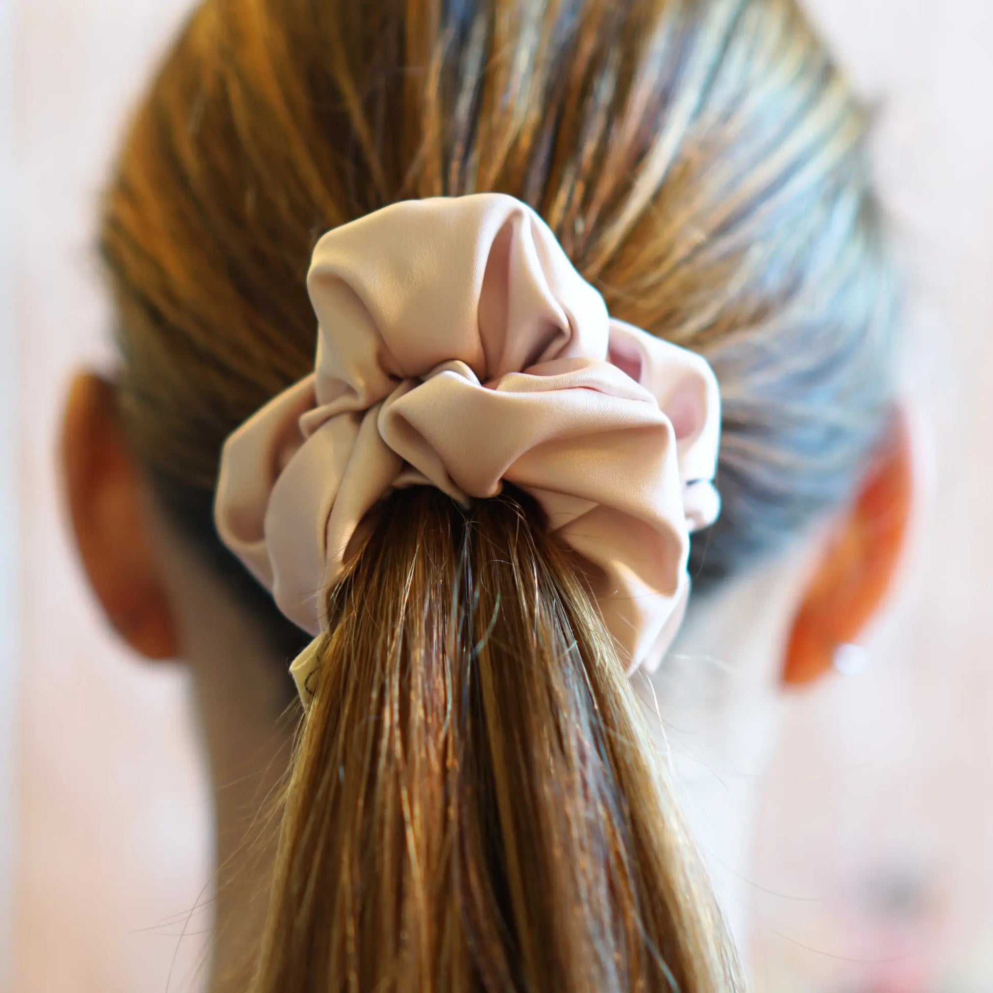 Rose Dragée - Chouchou Cheveux Satin - Les Chouchous de Justine