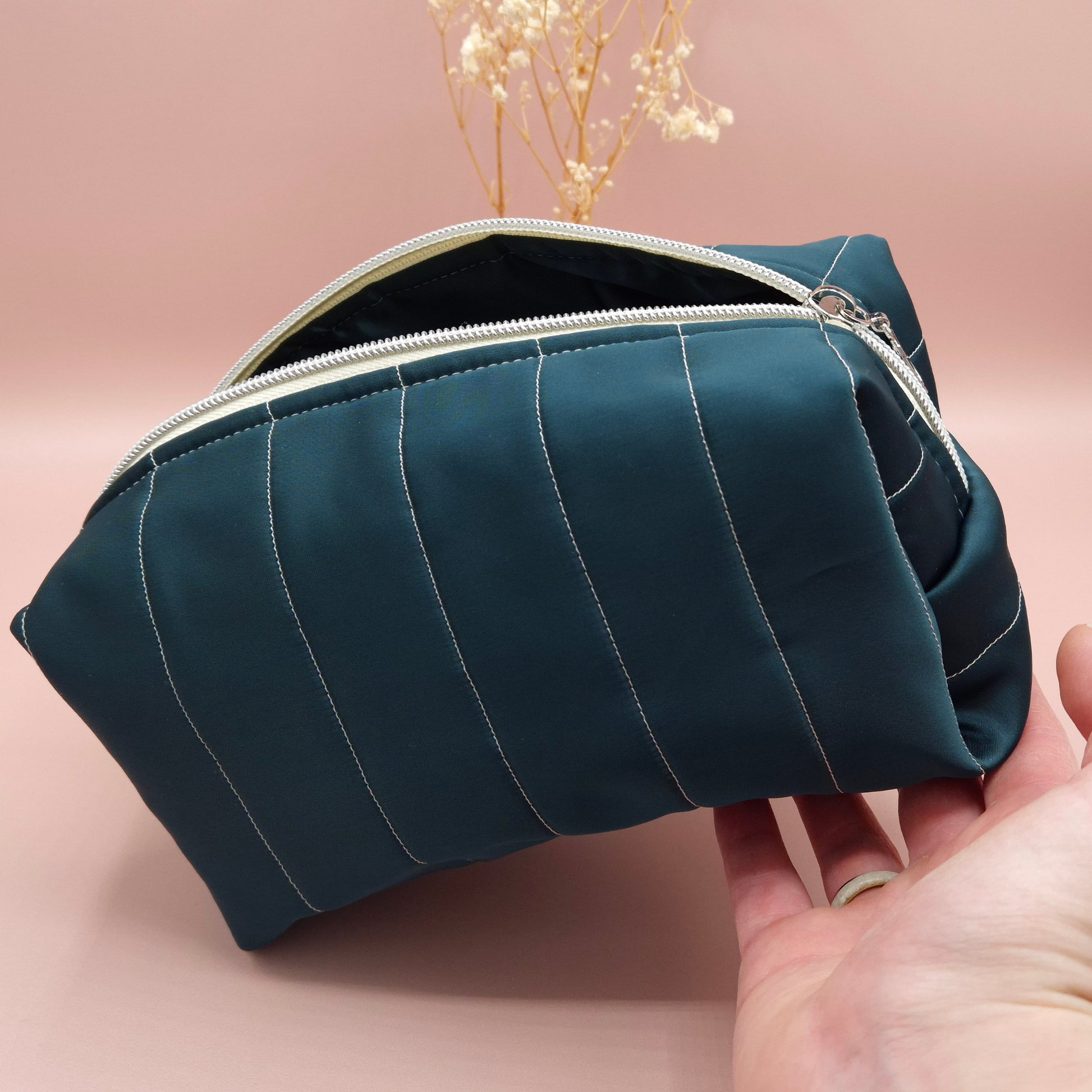 Trousse de rangement en satin matelassé - Les Chouchous de Justine