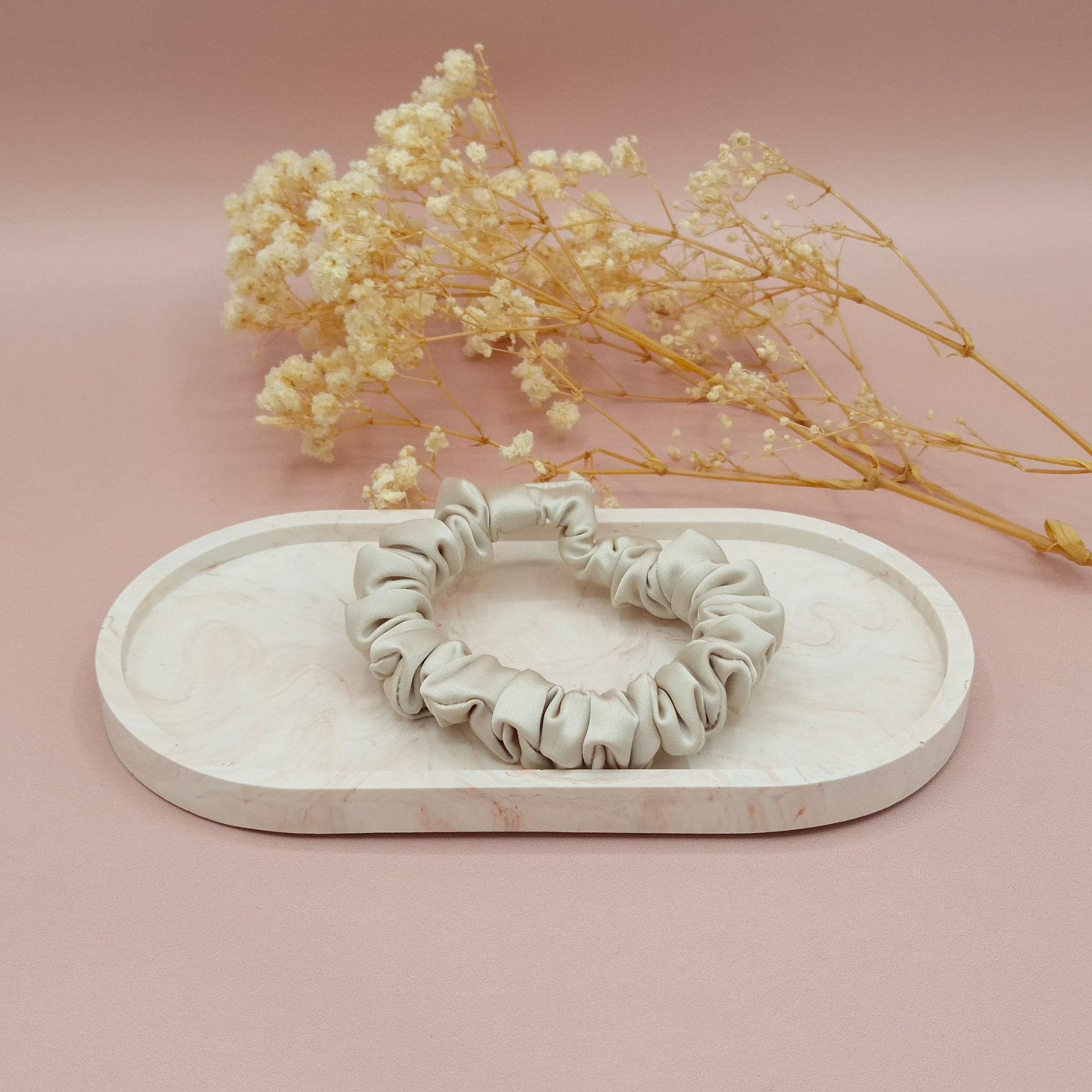 Chouchou en Satin Nacre - Les Chouchous de Justine