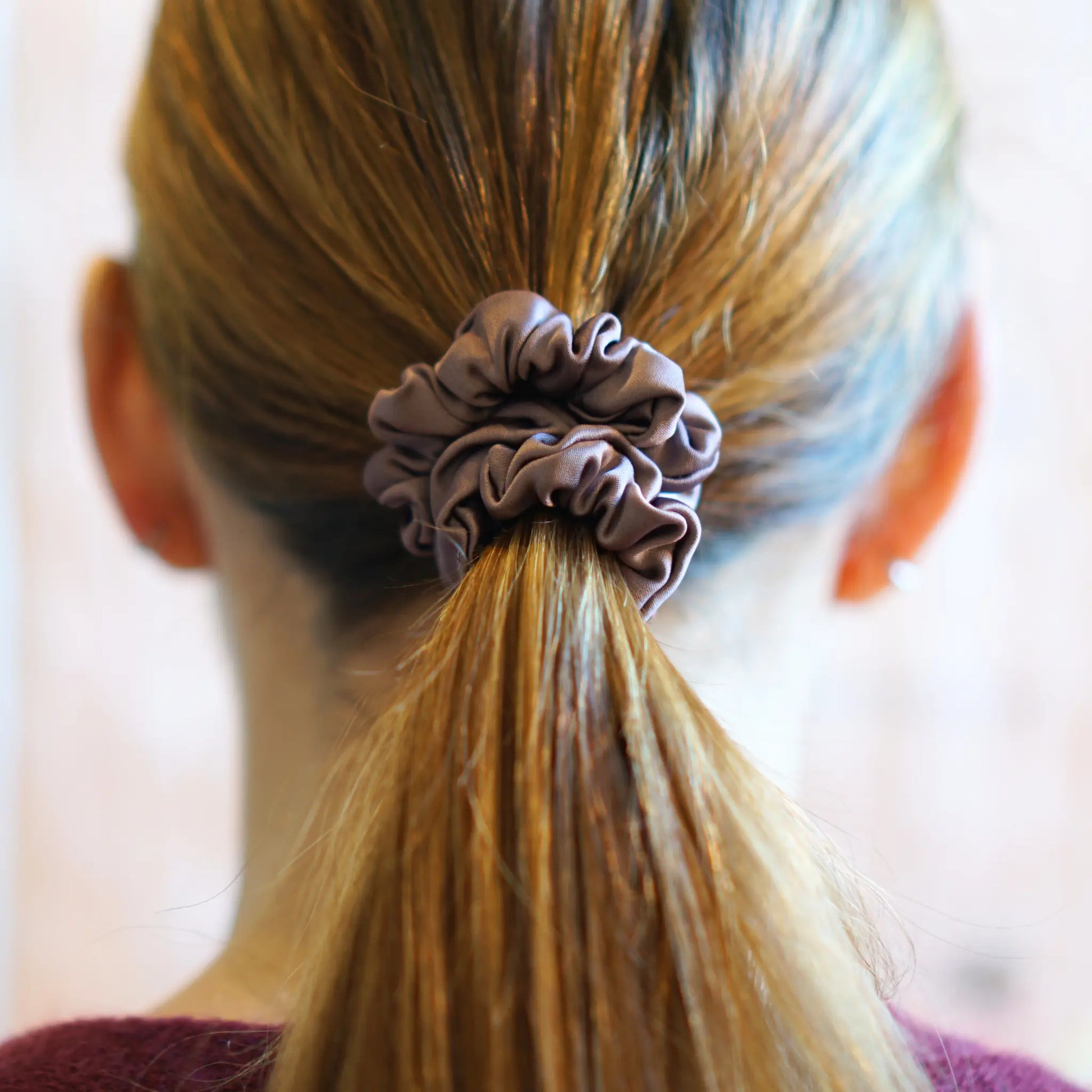 Taupe - Mini Chouchou Cheveux Satin - Les Chouchous de Justine