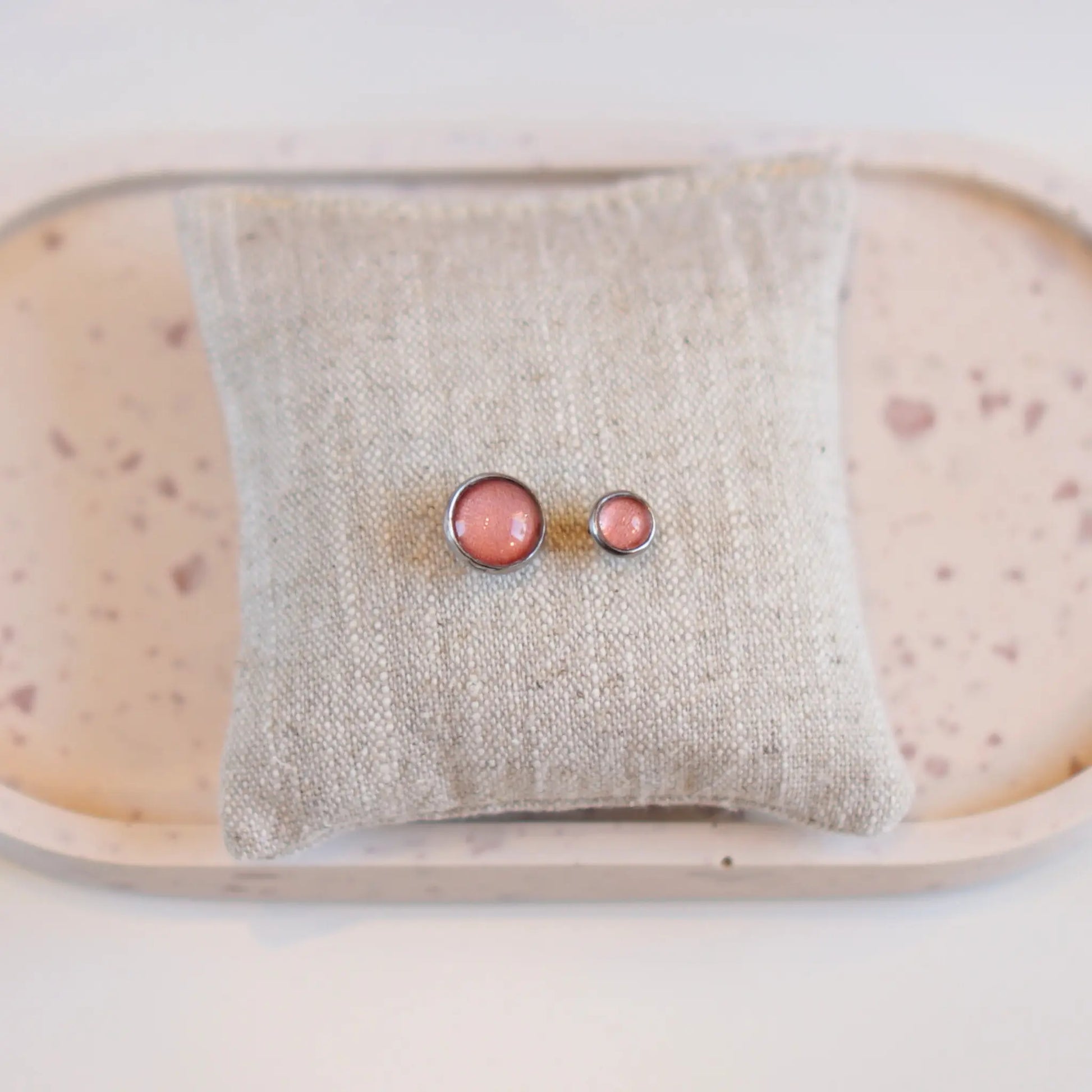 Rose Carmay - Puces d'oreilles - Les Chouchous de Justine