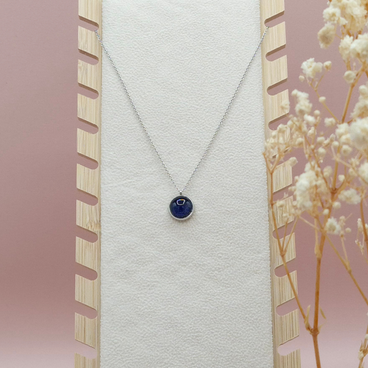 Collier avec Pendentif Bleu Marine - Les Chouchous de Justine