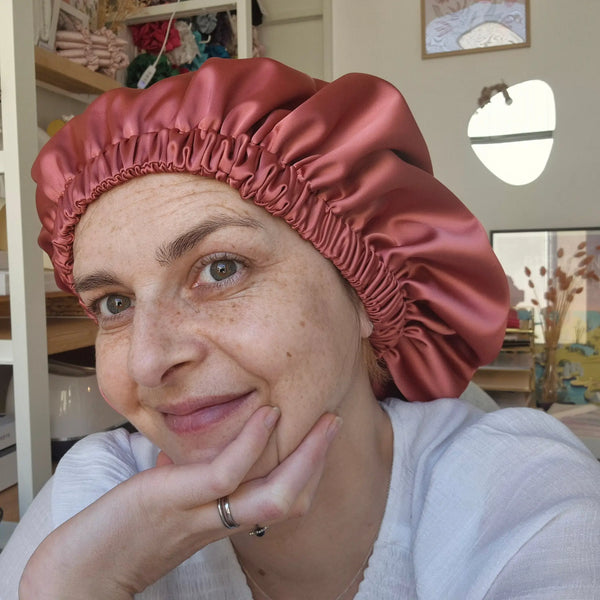 Bonnets en satin réversible - Les Chouchous de Justine