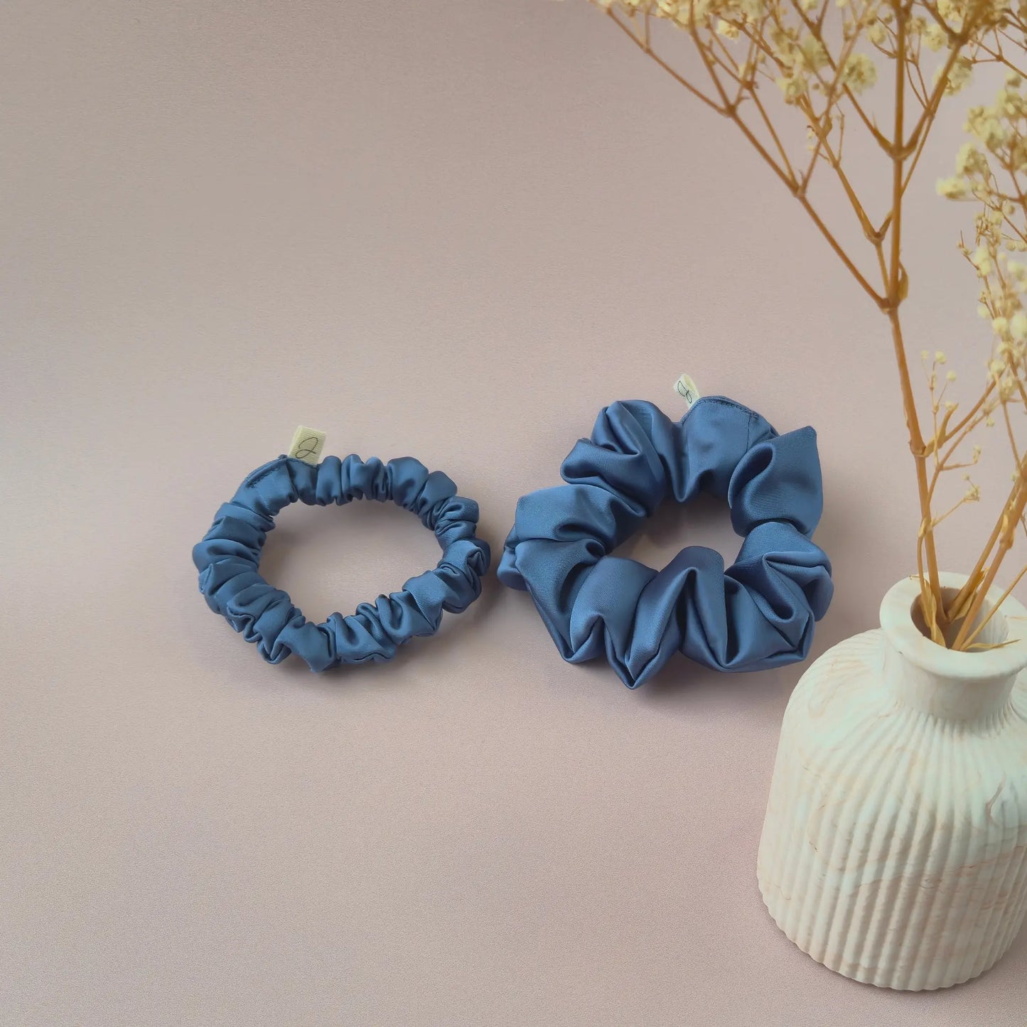 Chouchou en Satin Bleu Lapis - Les Chouchous de Justine